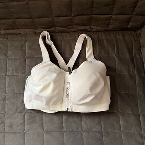 36 DD Victoria's Secret Front Hooking White Sports Bra ***3 Bras for $30